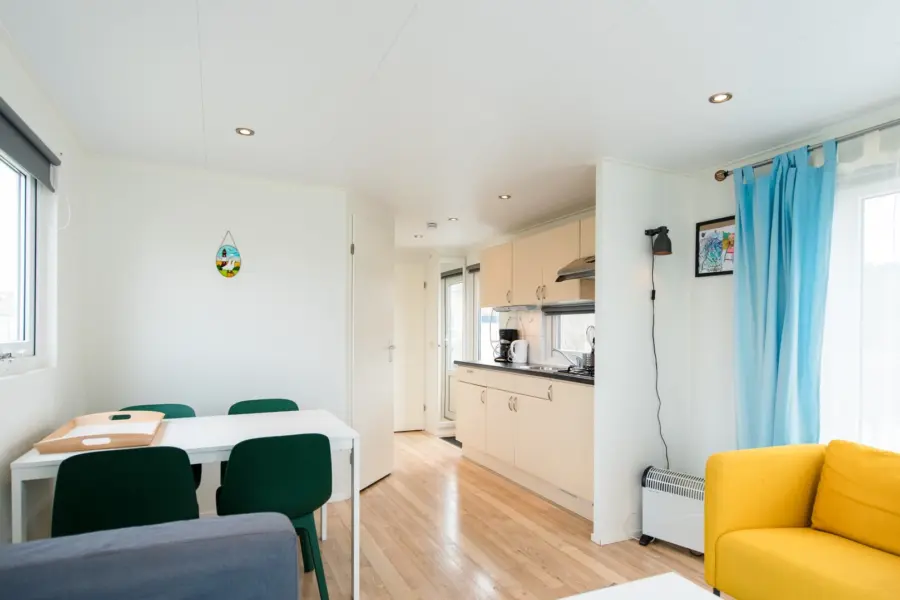 Chalet 1 overzicht inrichting Strandcamping Duinoord