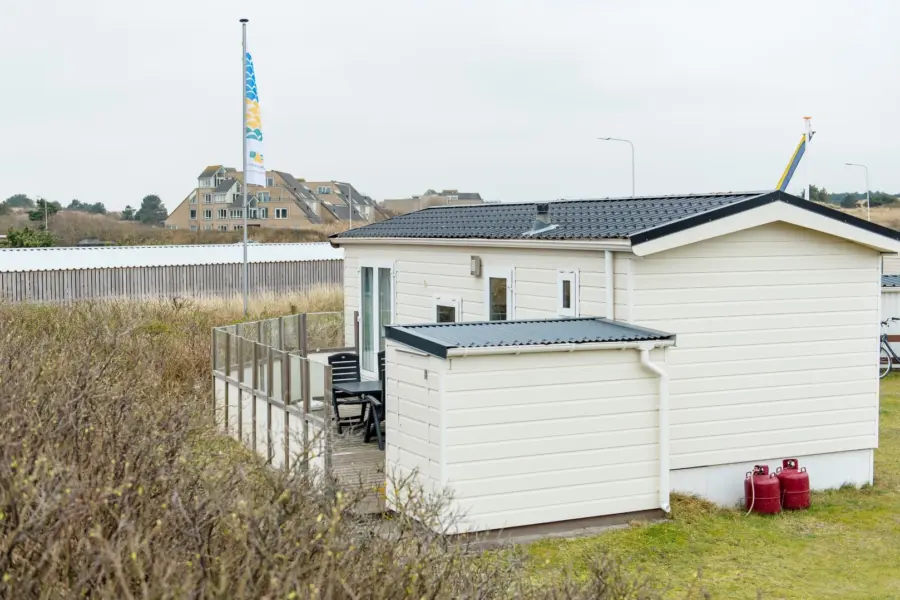 Chalet 1 Strandcamping Duinoord achterzijde