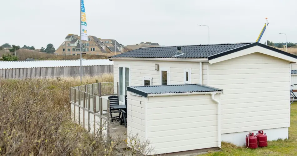 Chalet 1 Strandcamping Duinoord achterzijde