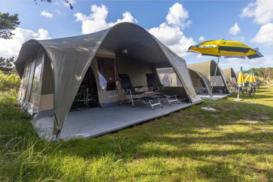 Huurtent Glamlodge Strandcamping Duinoord