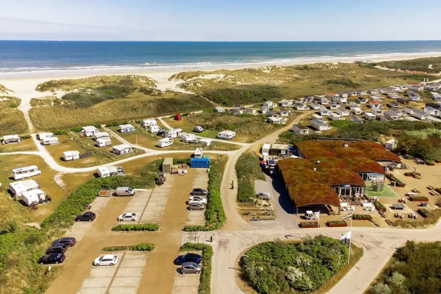 Parkeerplaats strandcamping duinoord ameland