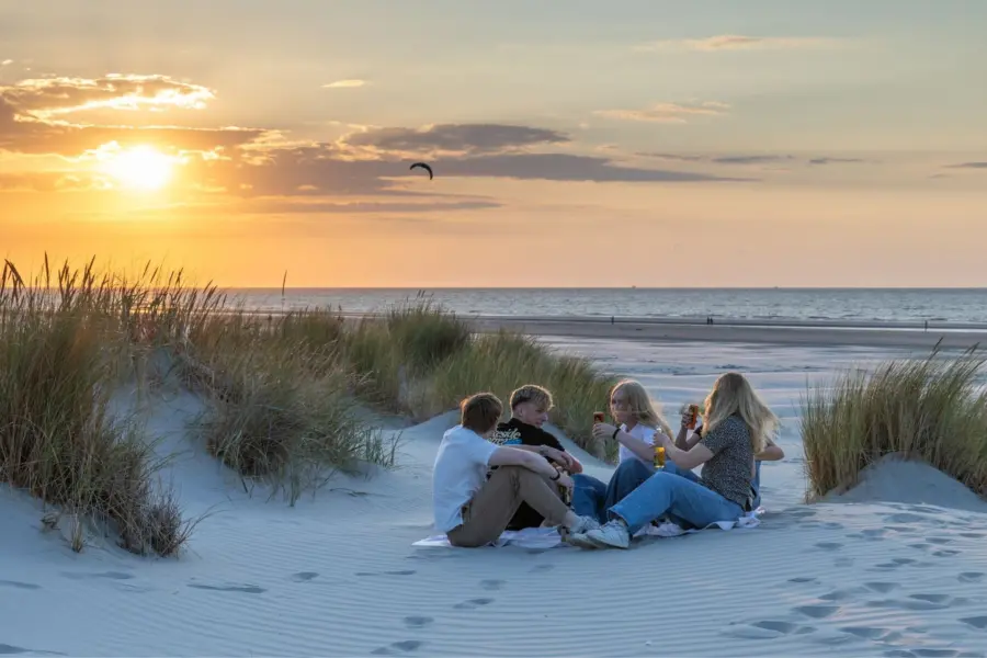 Vakantiewerk ameland vakantiekrachten strand duinoord