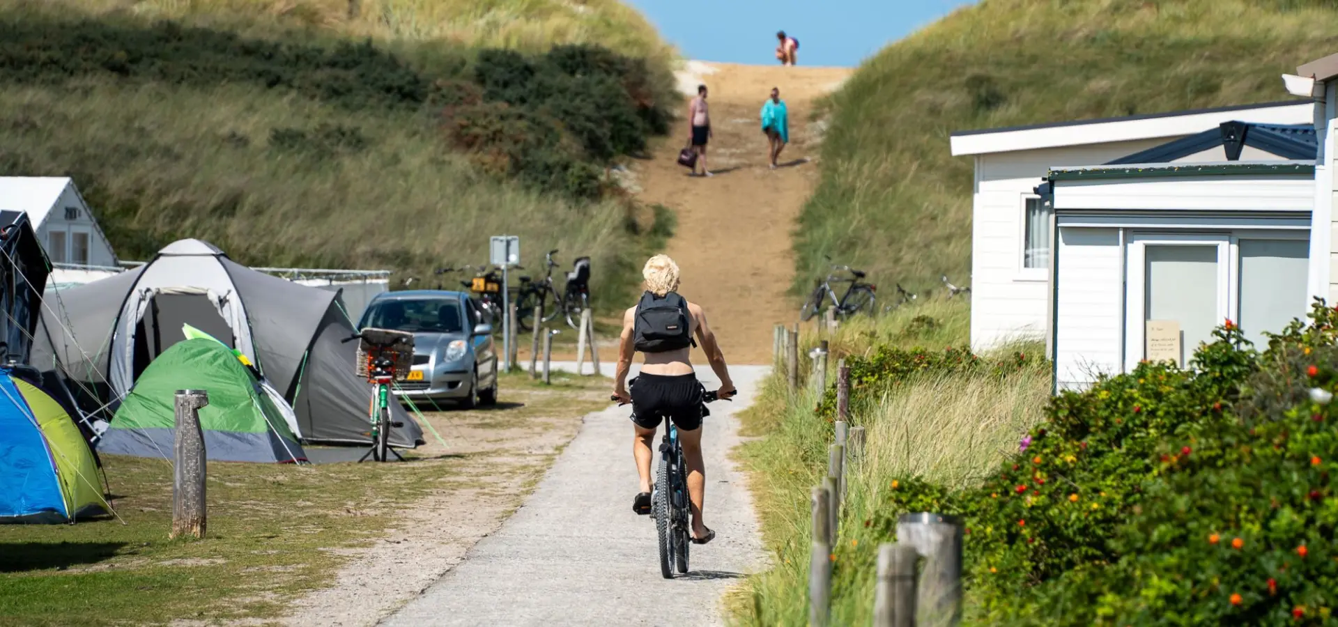 Fietsen strandpad kampeerplaatsen Strandcamping Duinoord