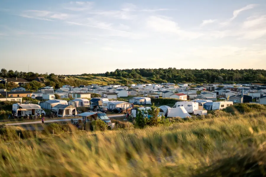 Overzicht kampeerplekken chalets Strandcamping Duinoord Ameland