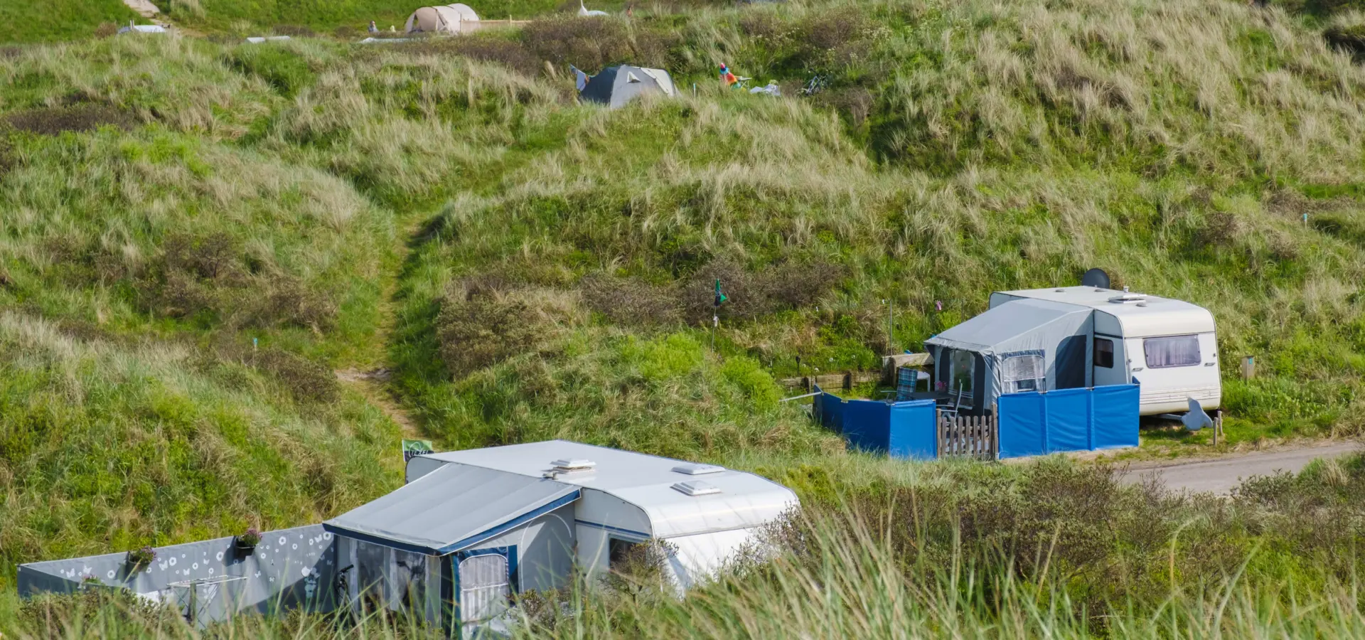 Caravan aan zee 1