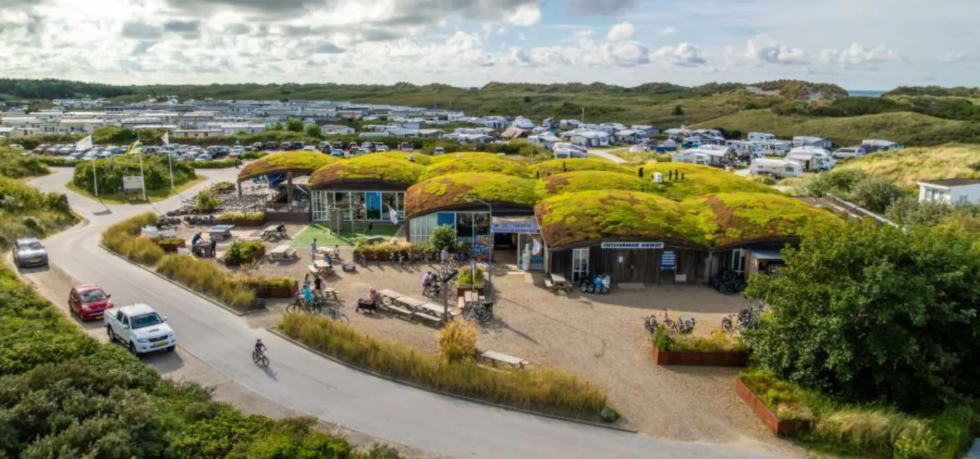 Duinoord camping centrum hoofdgebouw