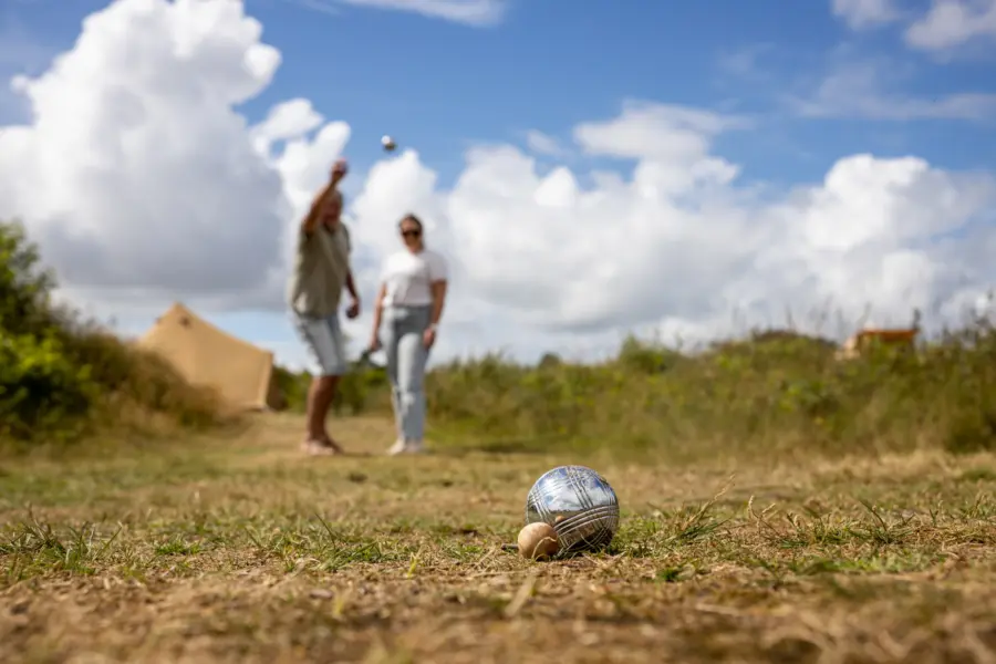 Jeu de boules glamping voor 2 personen Strandcamping Duinoord