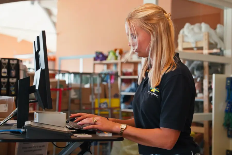 Medewerker receptie winkel Myrthe