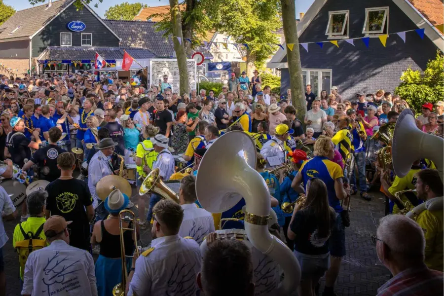 Muzikaal bootwateren hollum evenement